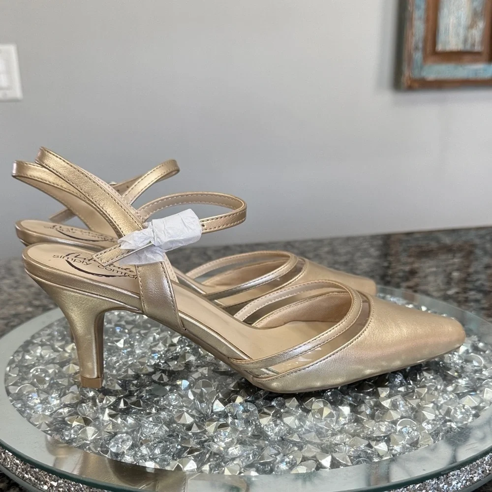 Life Simply comfort Stride Gold shimmer Strappy Heels NWOT 8W